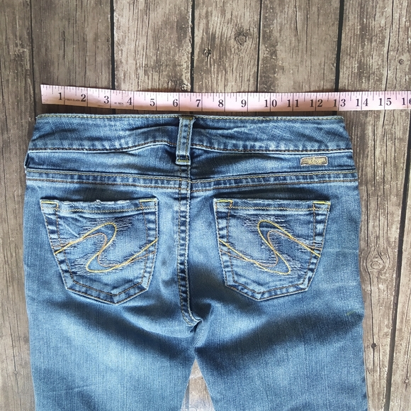 Silver Jeans Size 26 - Picture 5 of 13